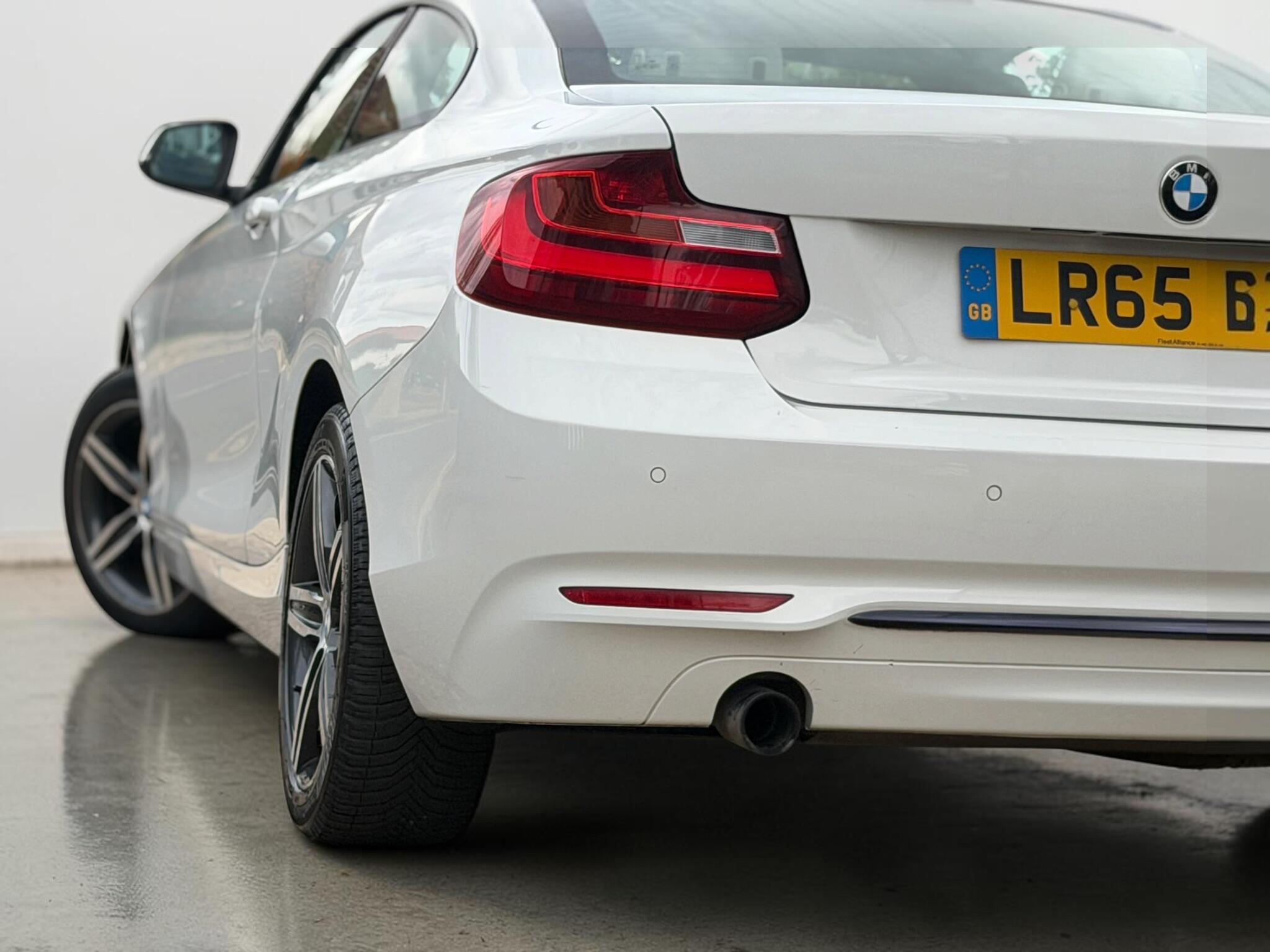 BMW 2 Series view 15