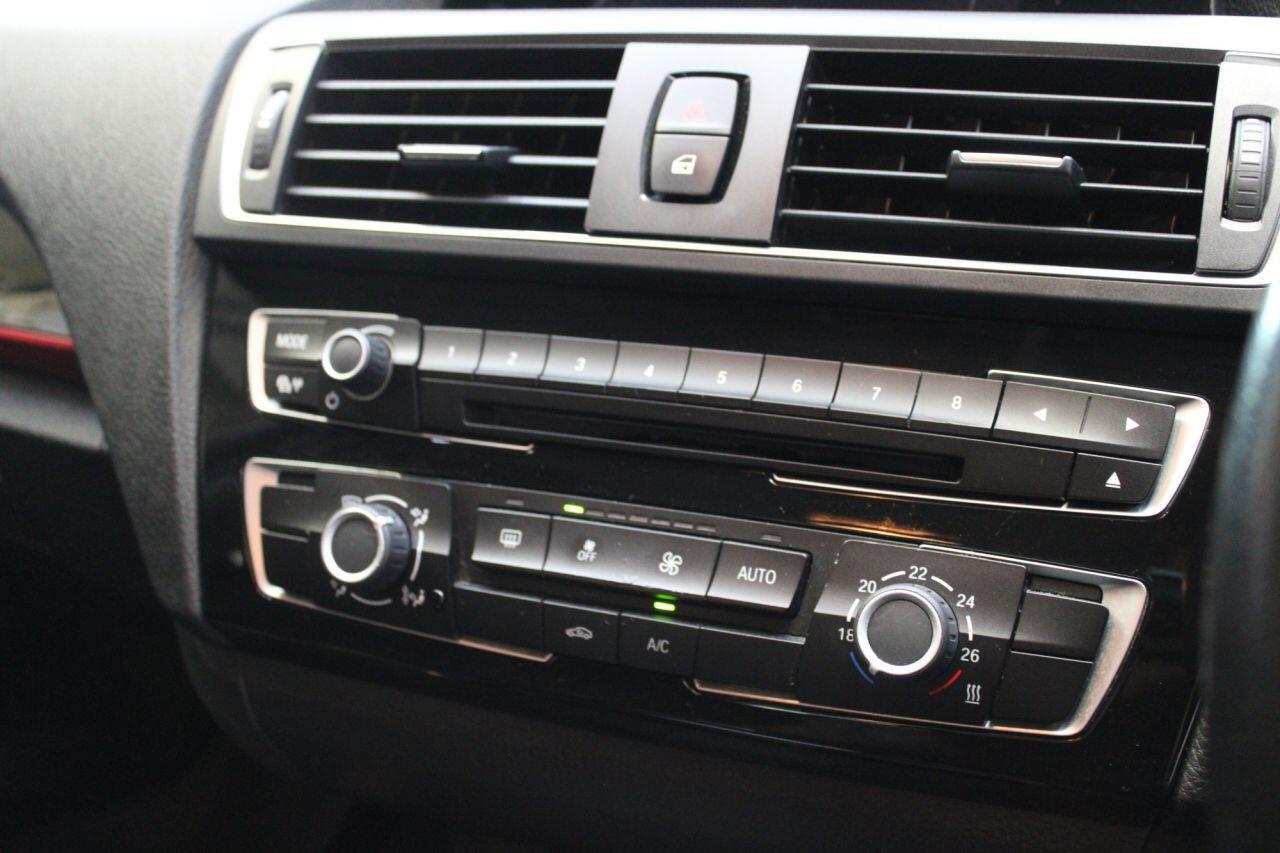 BMW 1 Series view 17