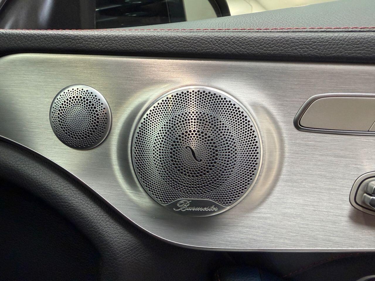 Mercedes-Benz C-Class view 24
