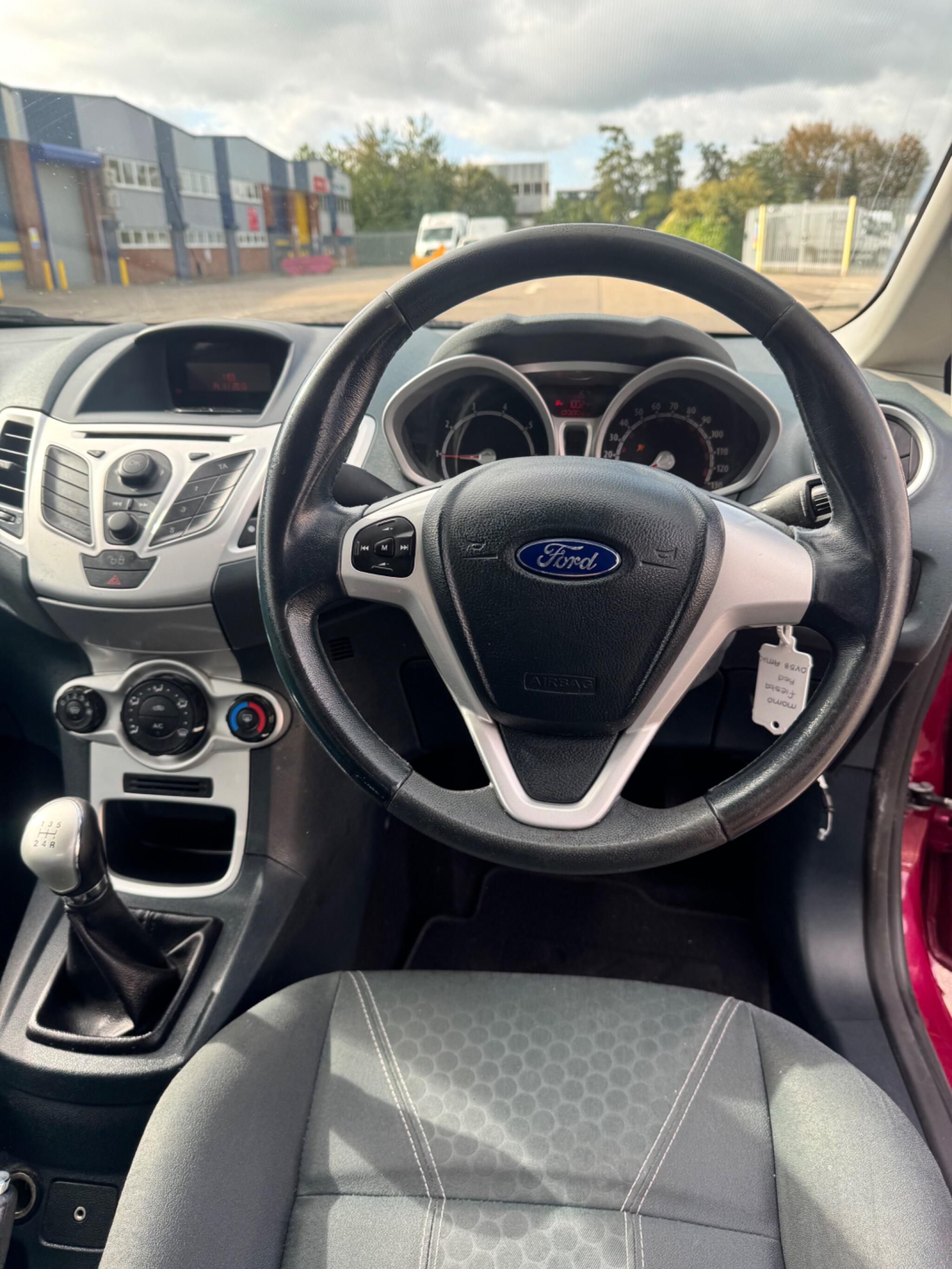 Ford Fiesta view 41