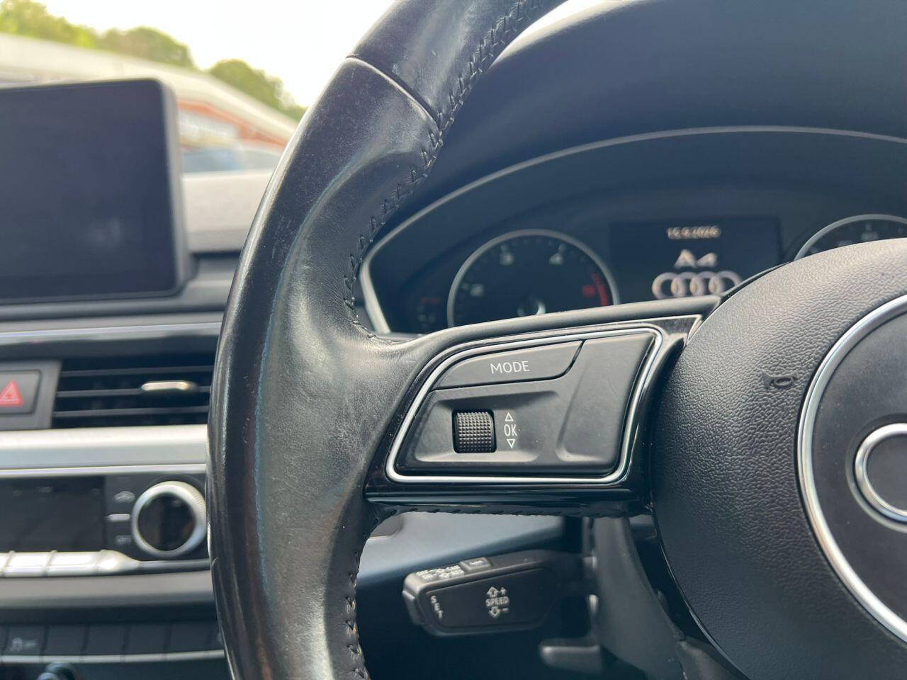 Audi A4 view 32