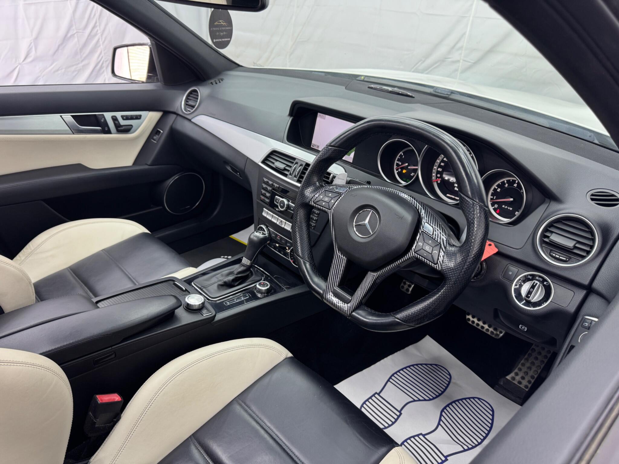 Mercedes-Benz C Class view 17
