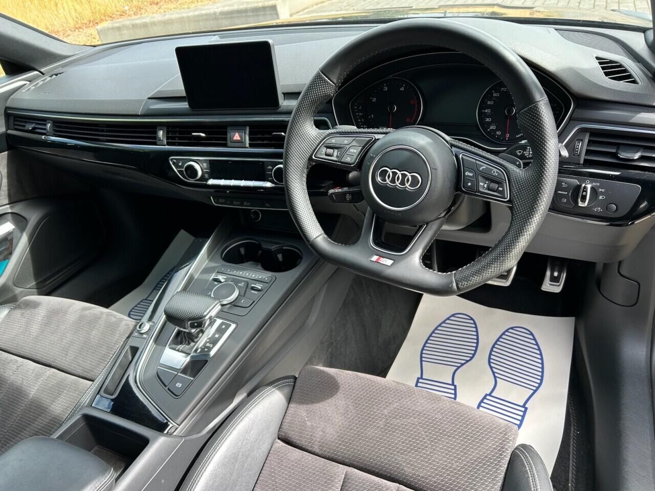 Audi A5 view 3