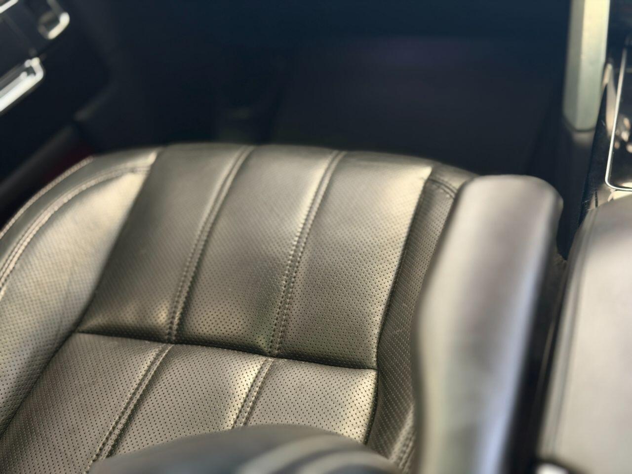 Land Rover Range Rover view 52