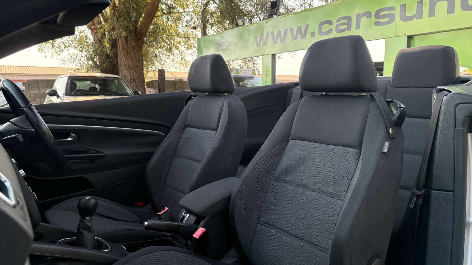 Volkswagen Eos view 13