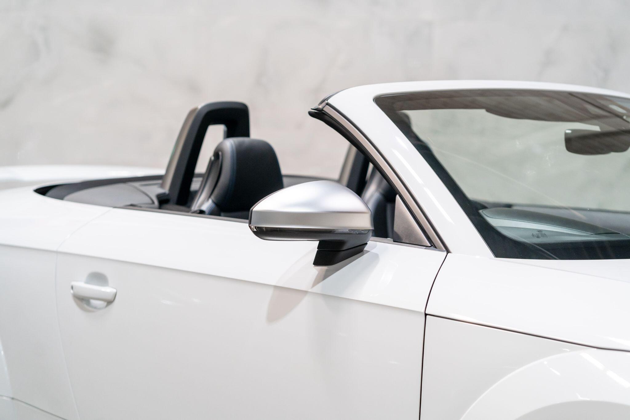 Audi TT RS view 33