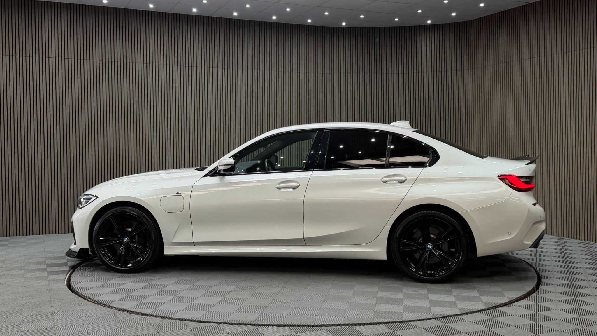 BMW 3 Series view 34