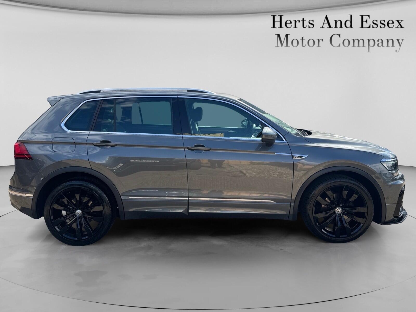 Volkswagen Tiguan view 7