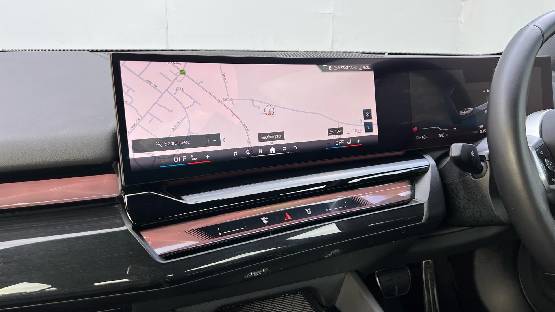 BMW i5 view 30
