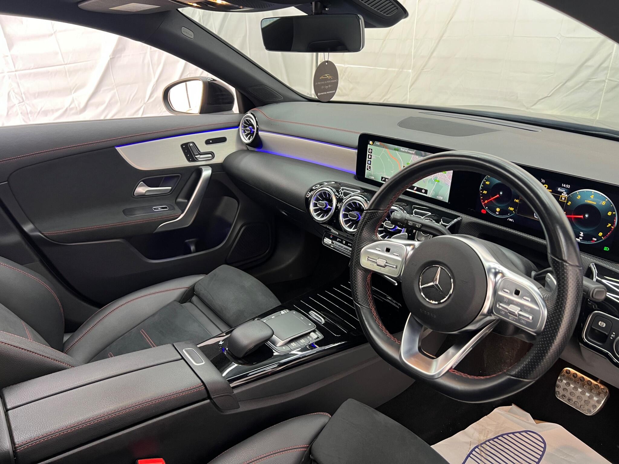 Mercedes-Benz Cla view 13