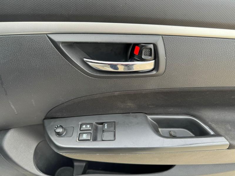2013 Suzuki Swift image 24