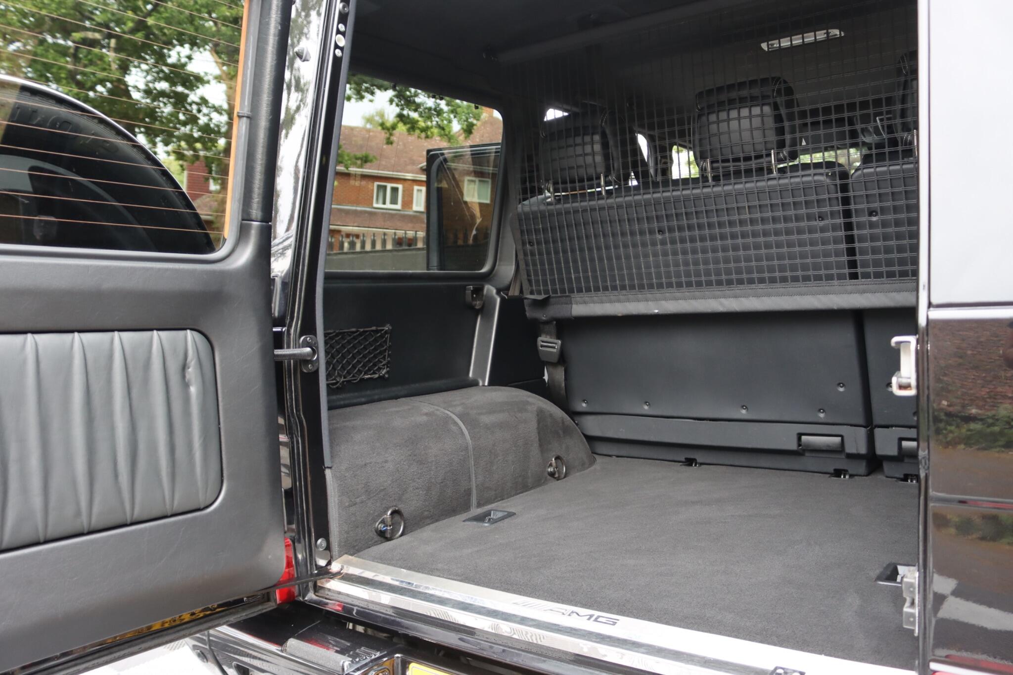 Mercedes-Benz G-Class view 21