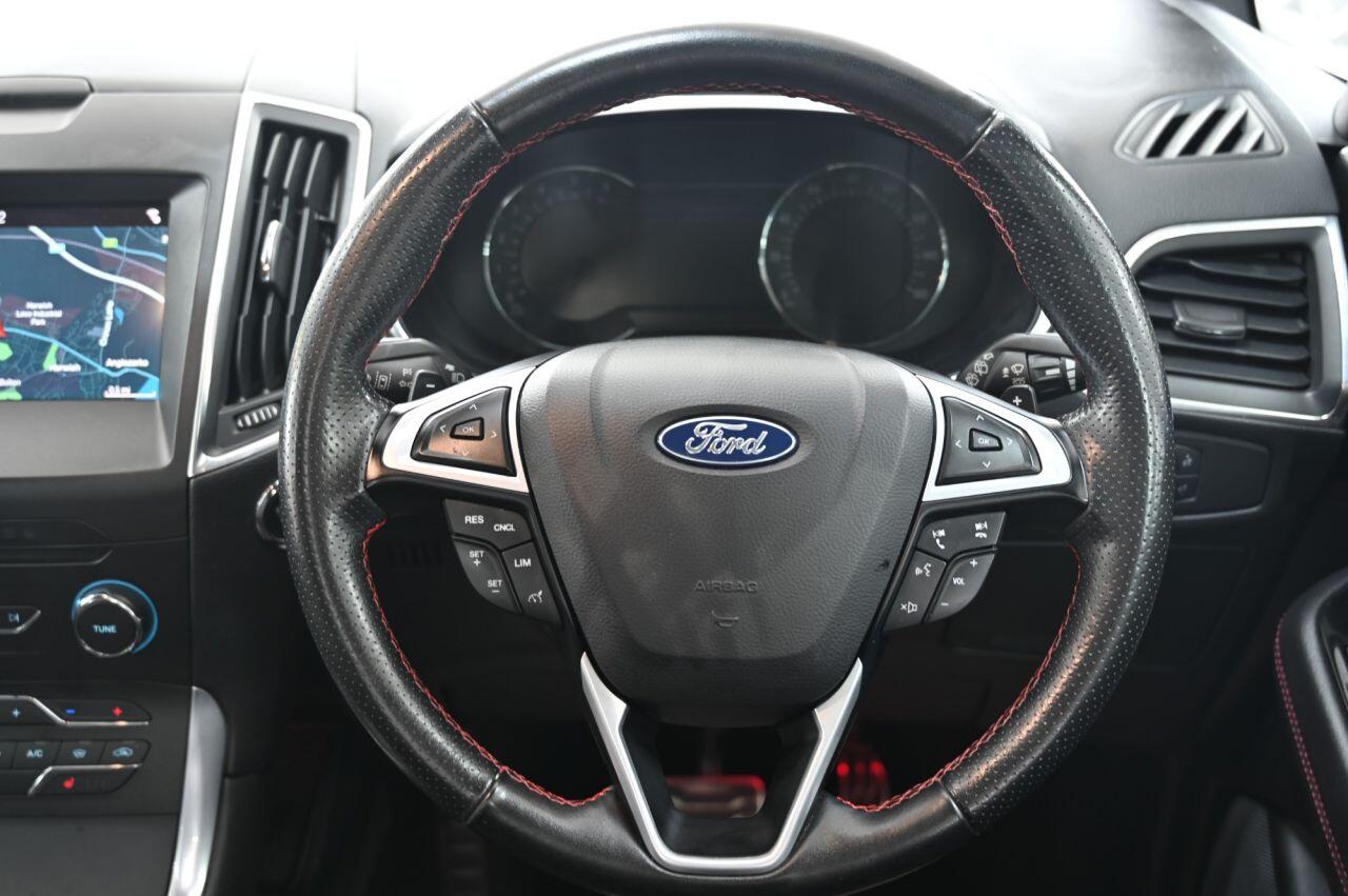Ford S-Max view 24