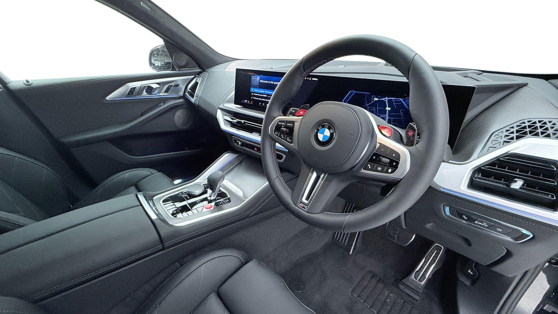 BMW XM view 6