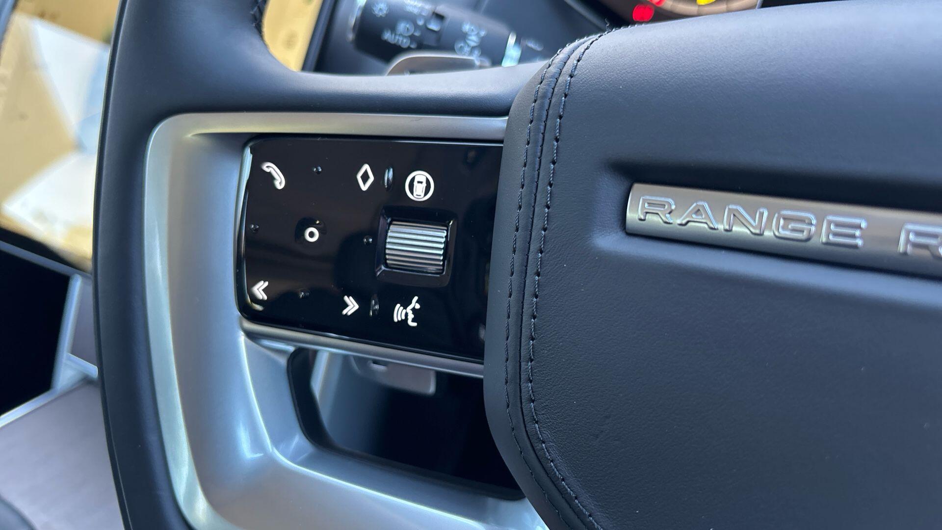 Land Rover Range Rover view 24