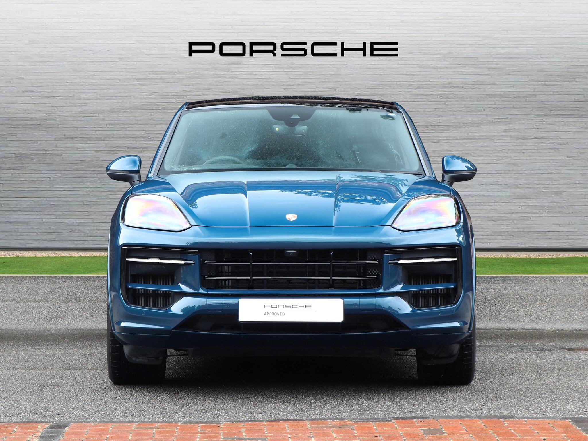 Porsche Cayenne view 7