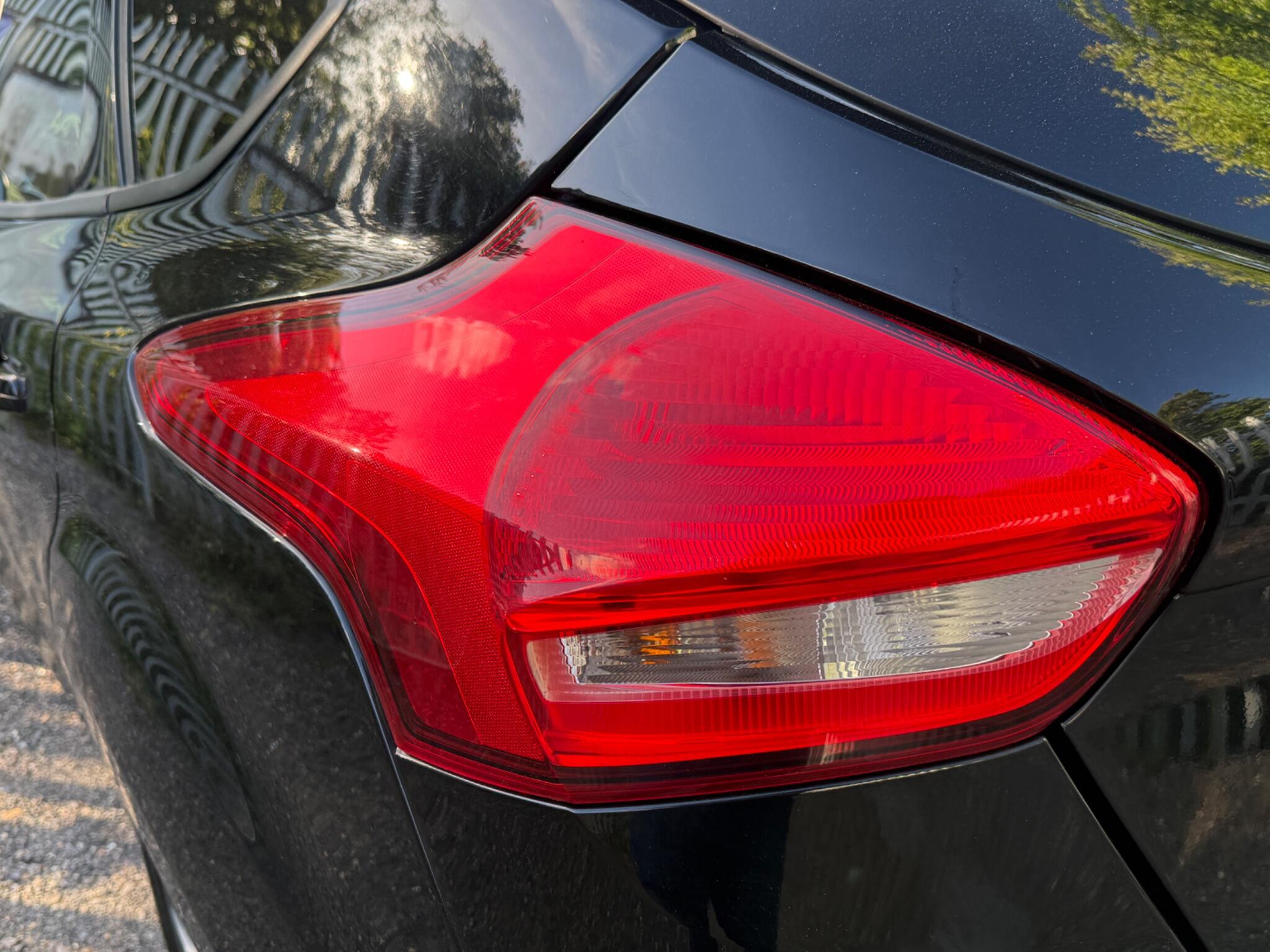 2018 Ford Focus image 44