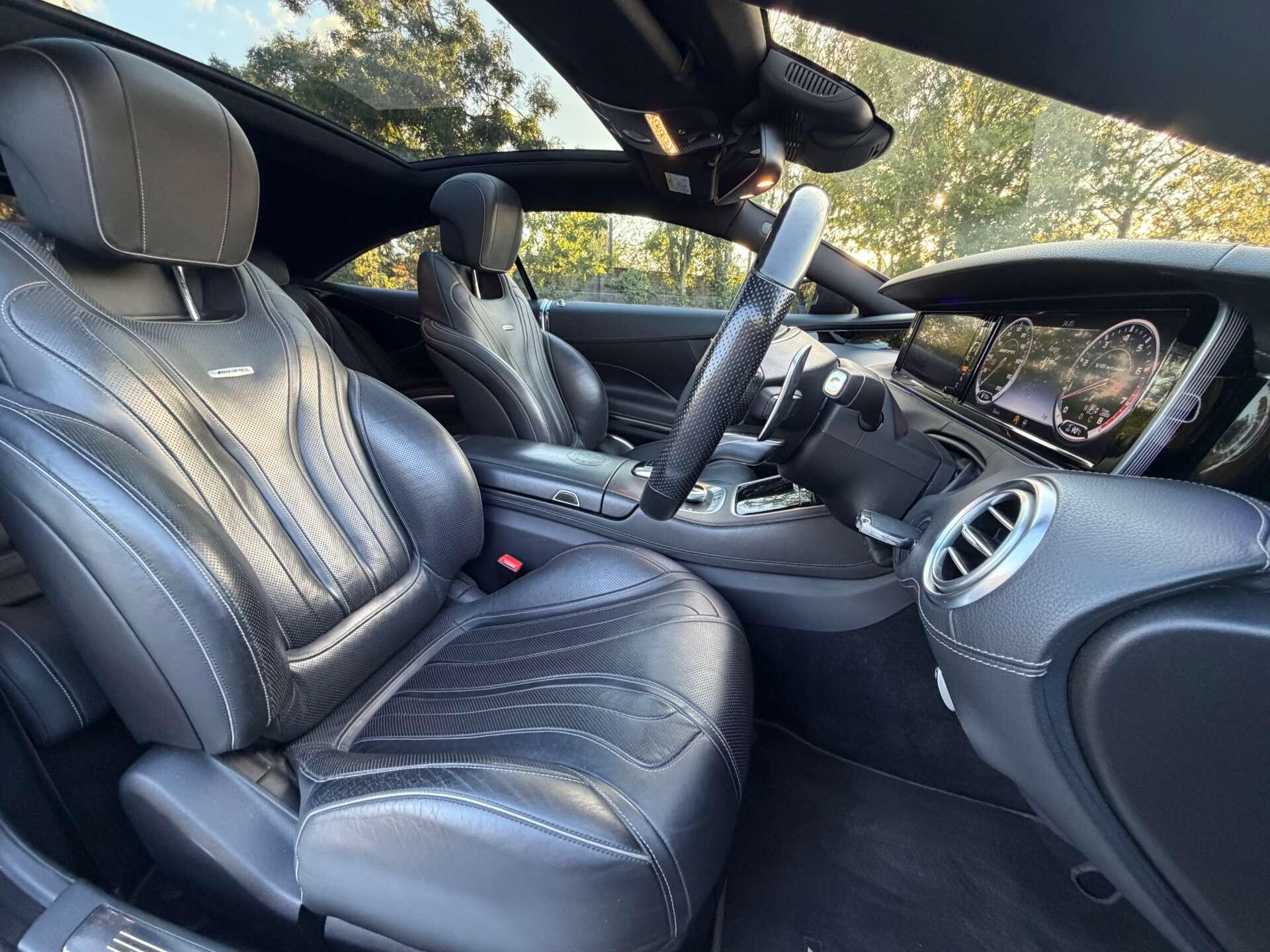 Mercedes-Benz S-Class view 24