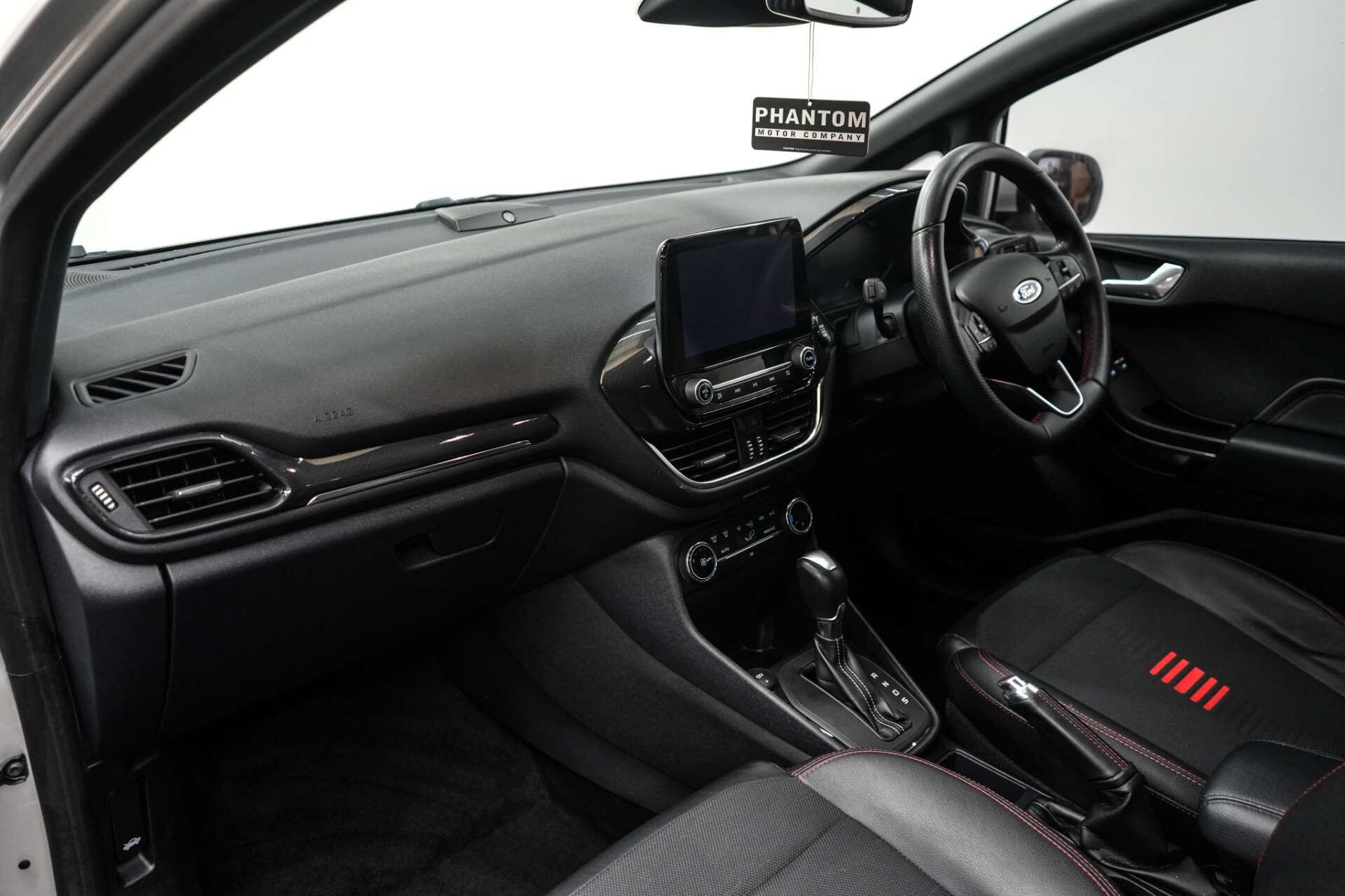 Ford Fiesta view 14