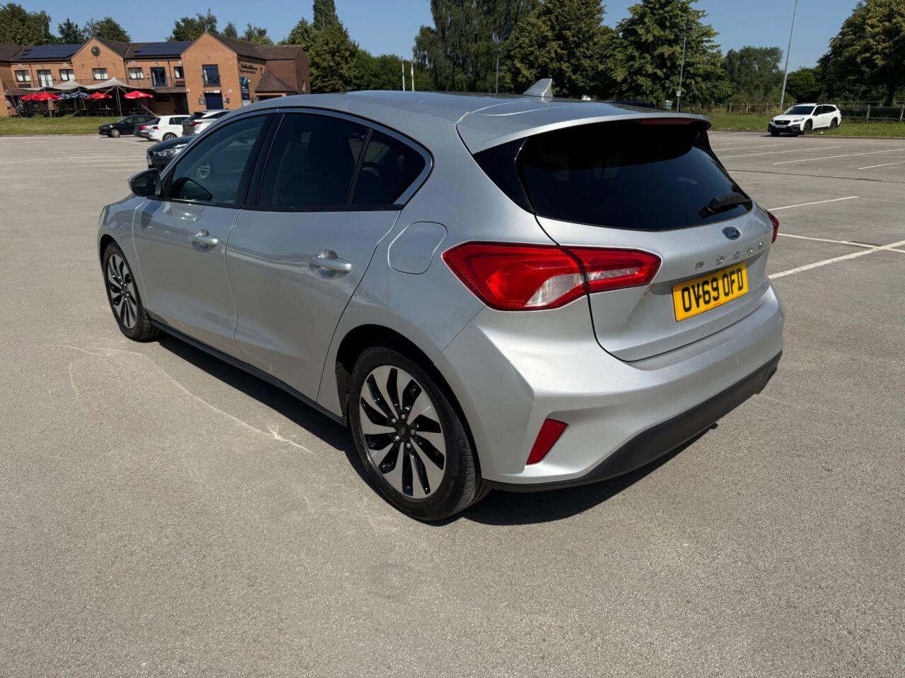 Ford Focus view 41