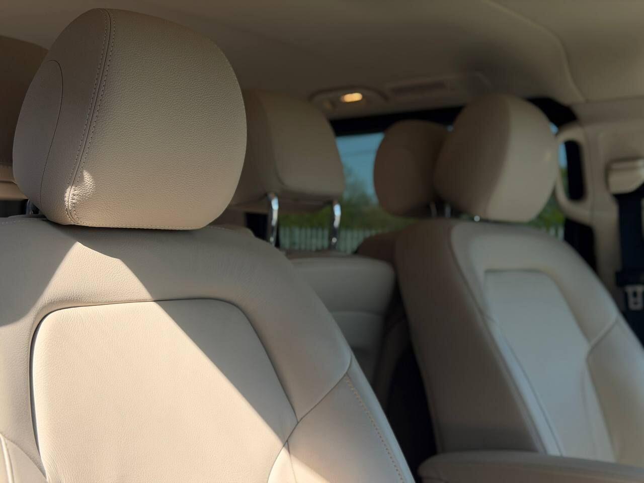 Mercedes-Benz V Class view 13