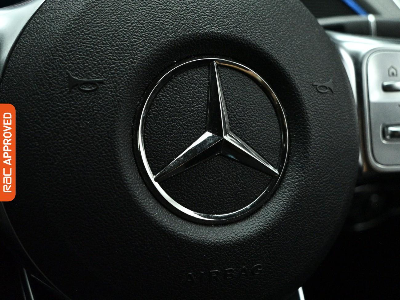 Mercedes-Benz EQC view 24