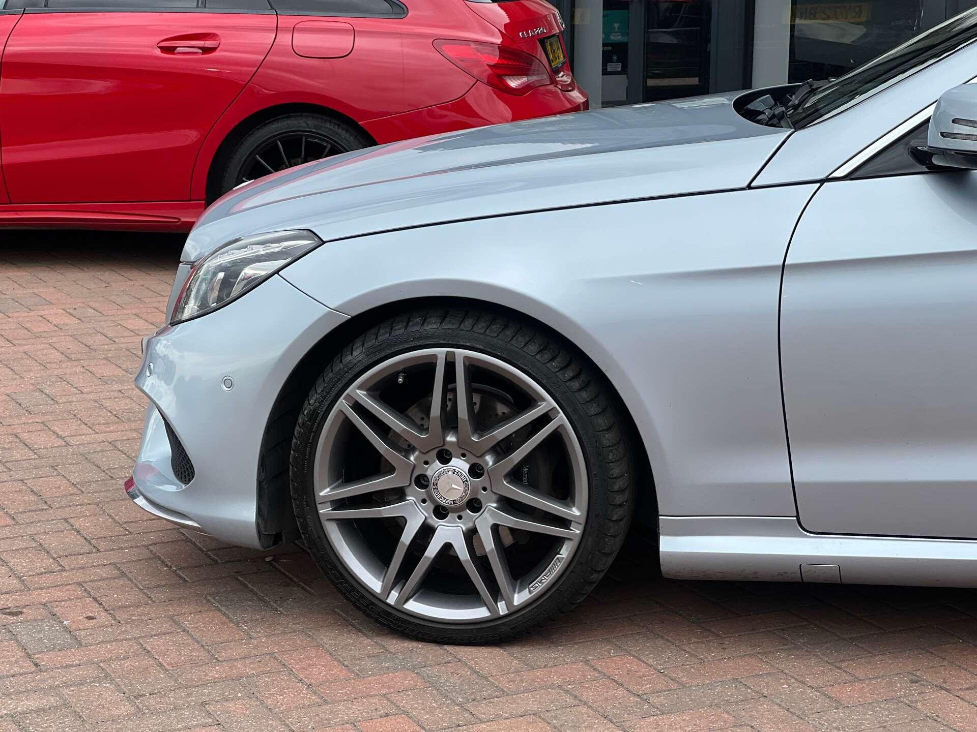 Mercedes-Benz E-Class view 14