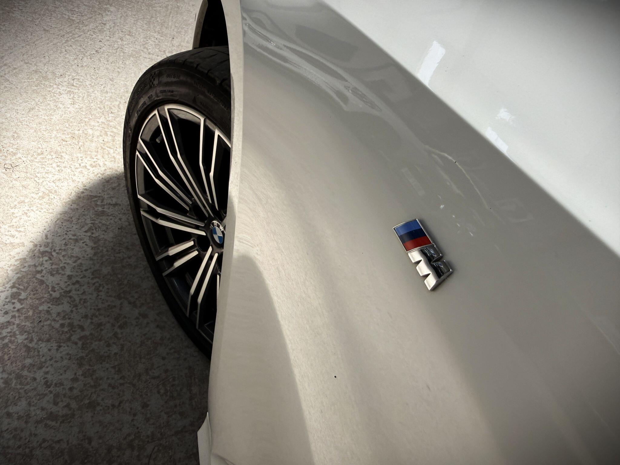 BMW 3 Series view 16