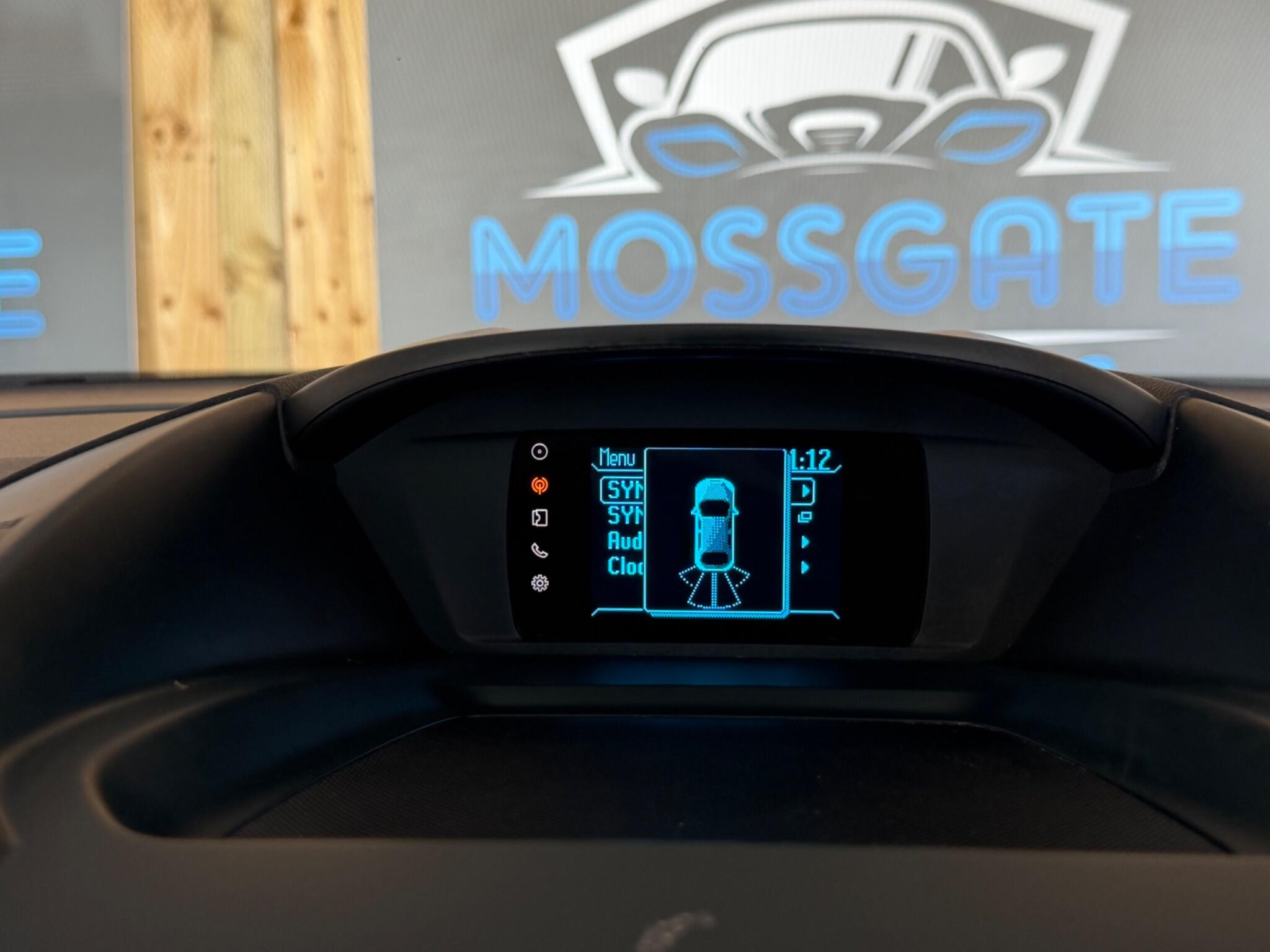 Ford Grand C-Max view 35