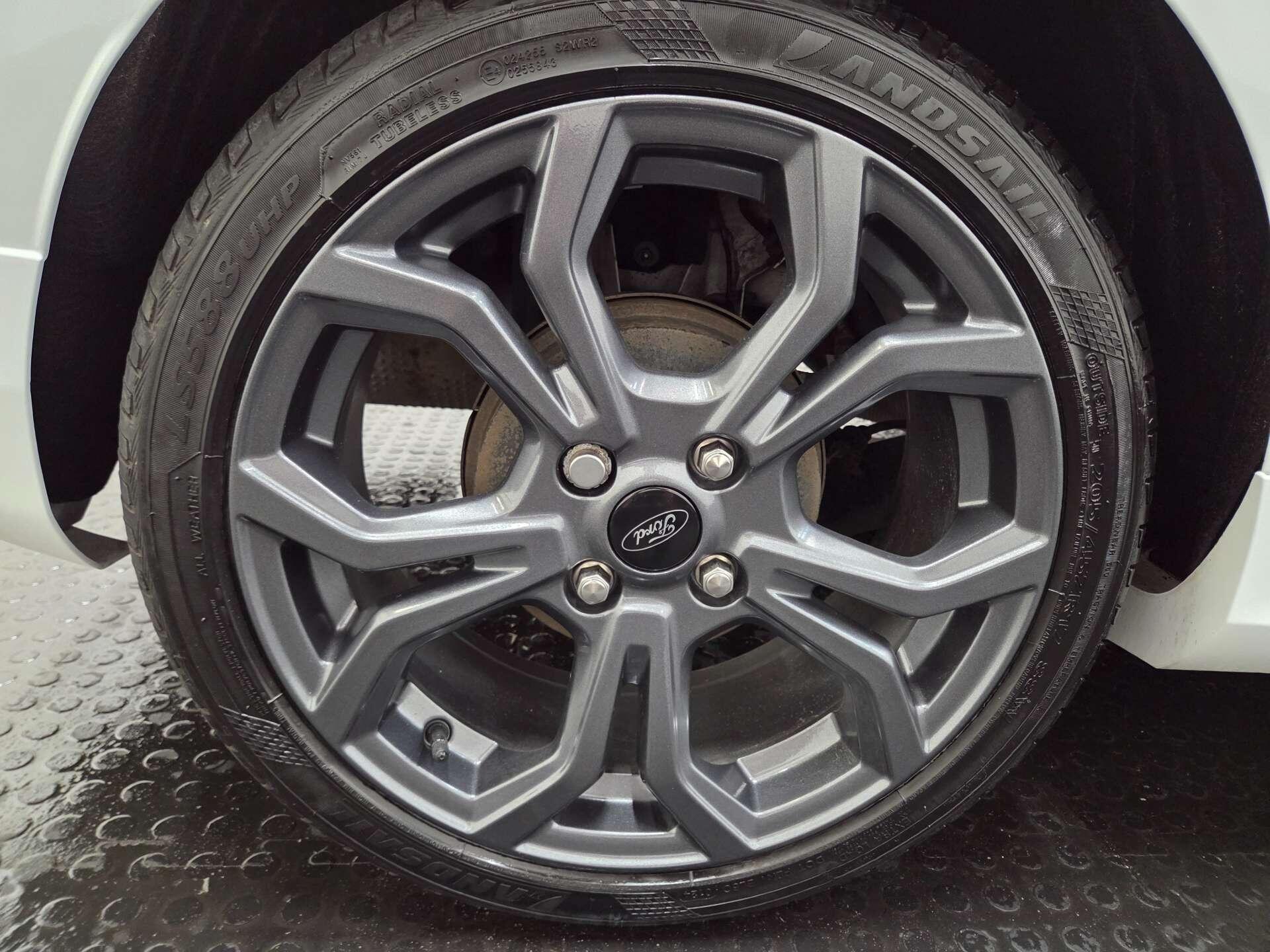 Ford Fiesta view 23