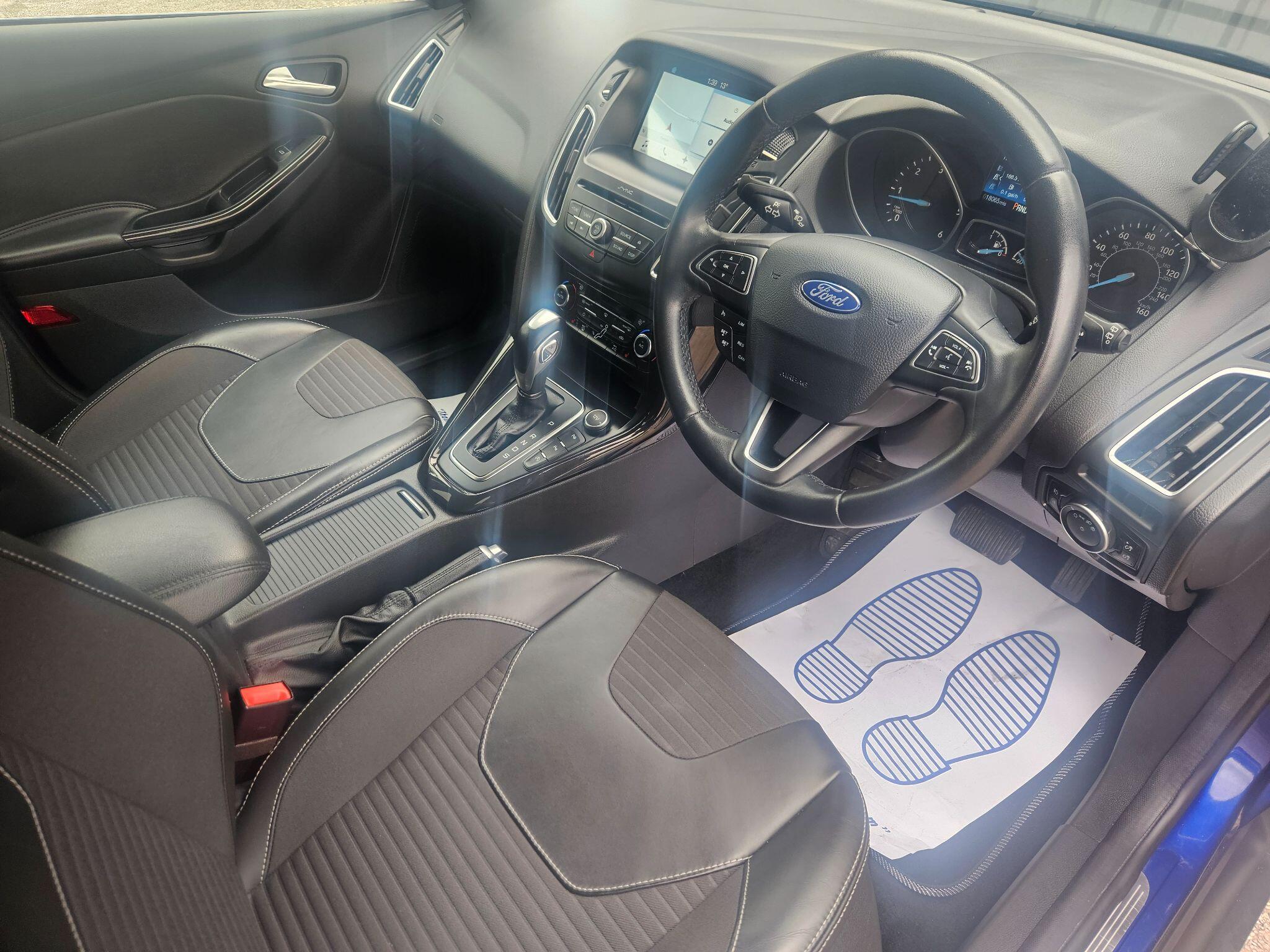 2017 Ford Focus image 20