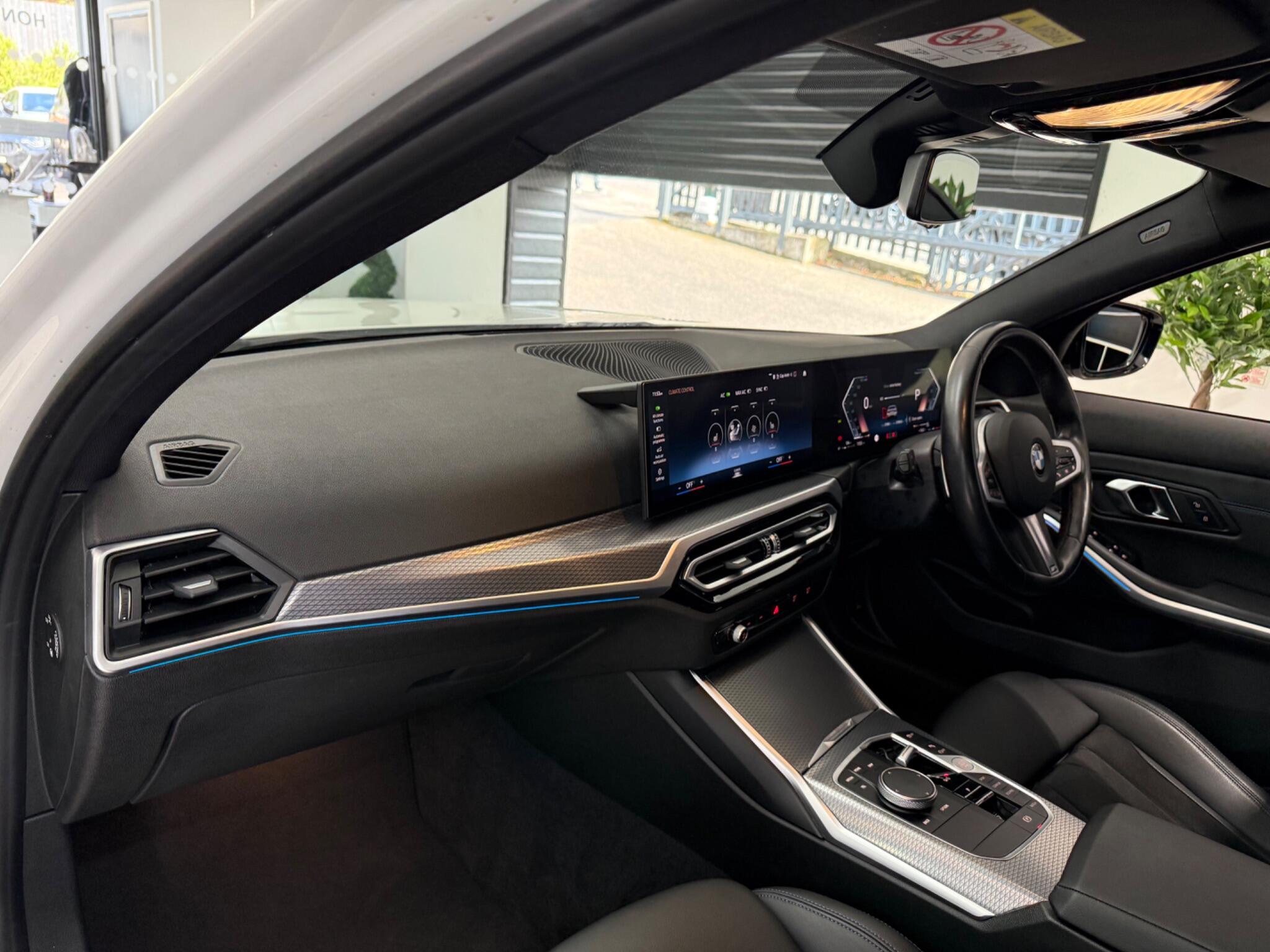 BMW 3 Series view 43
