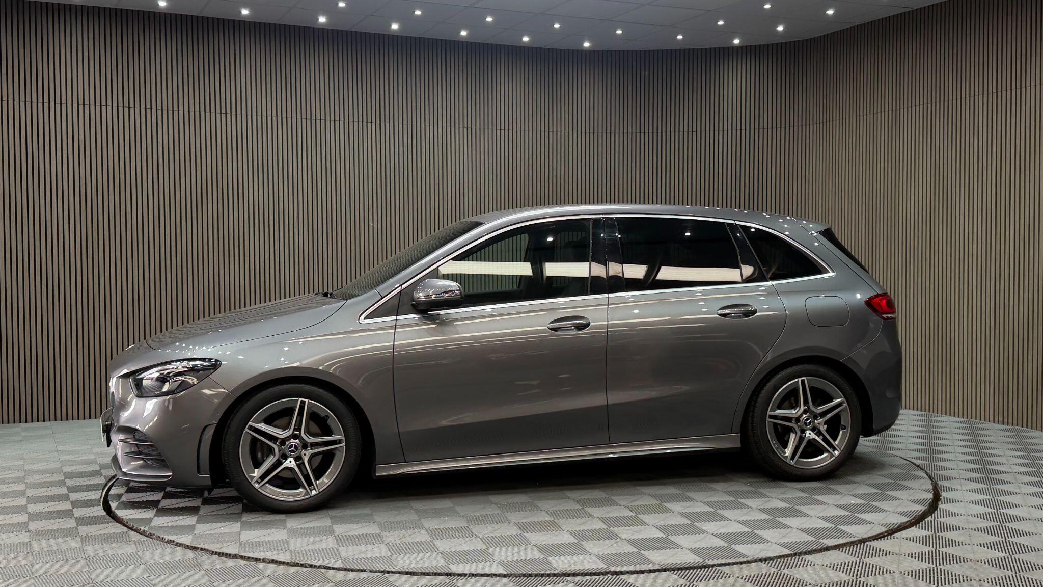 Mercedes-Benz B-Class view 47
