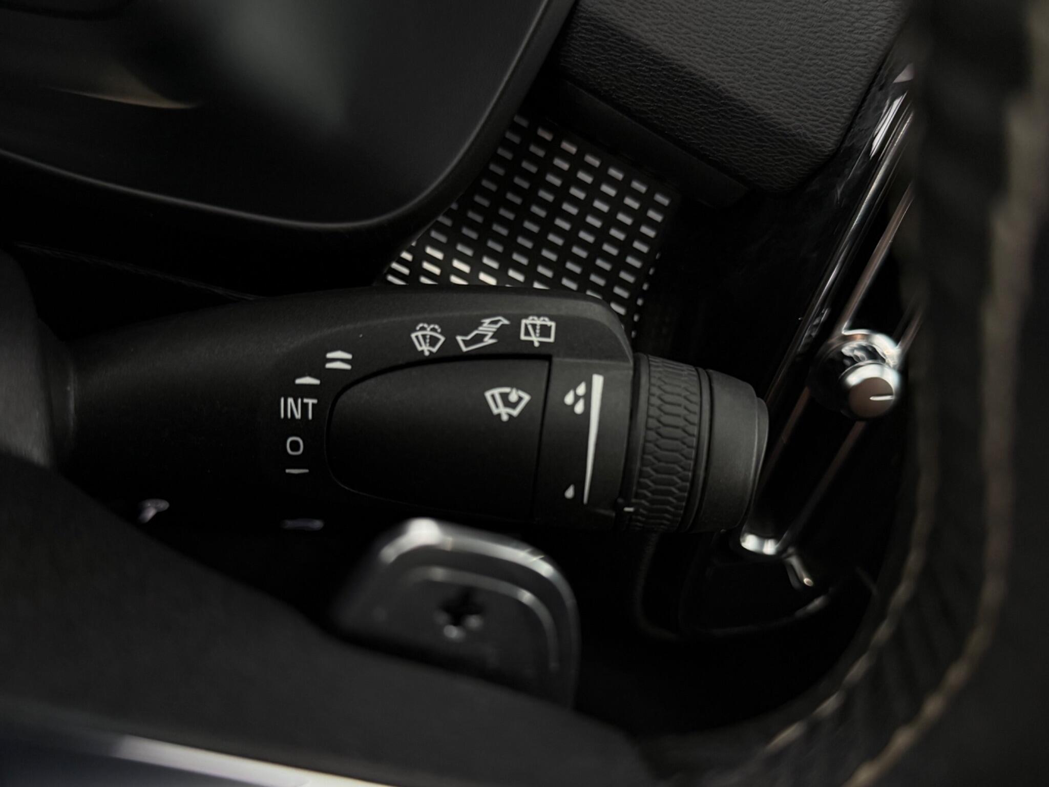 Volvo XC40 view 19