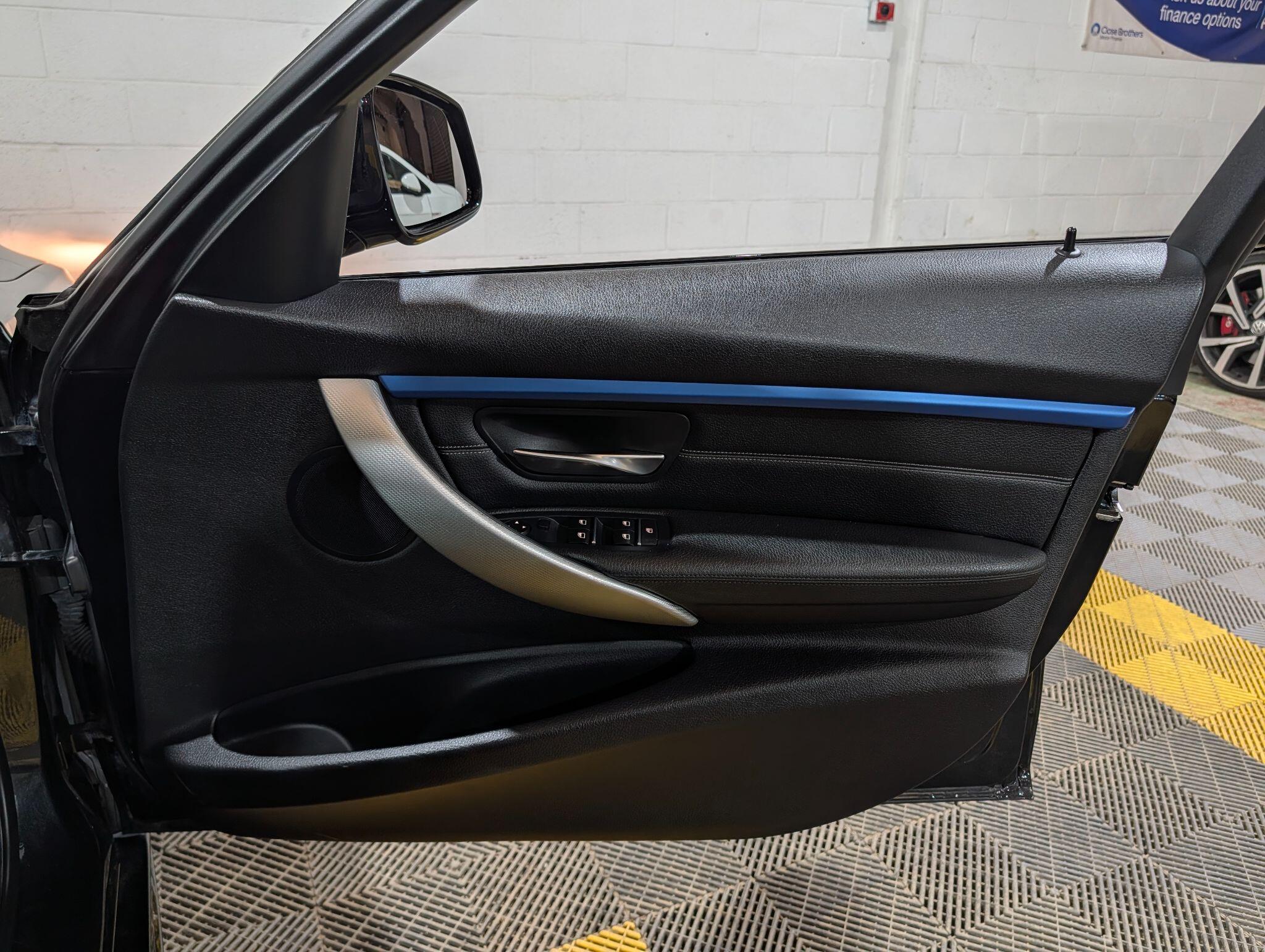 BMW 3 Series view 41