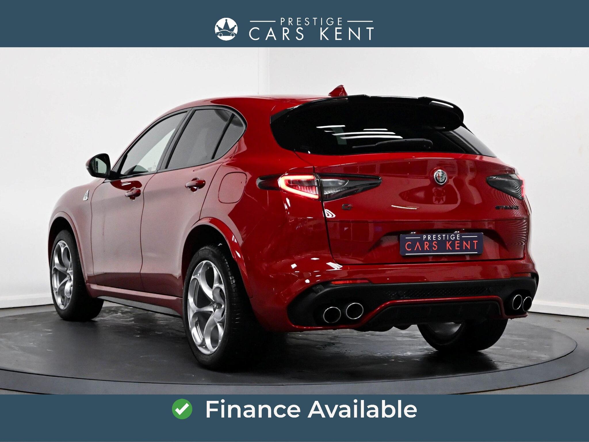 Alfa Romeo Stelvio view 3