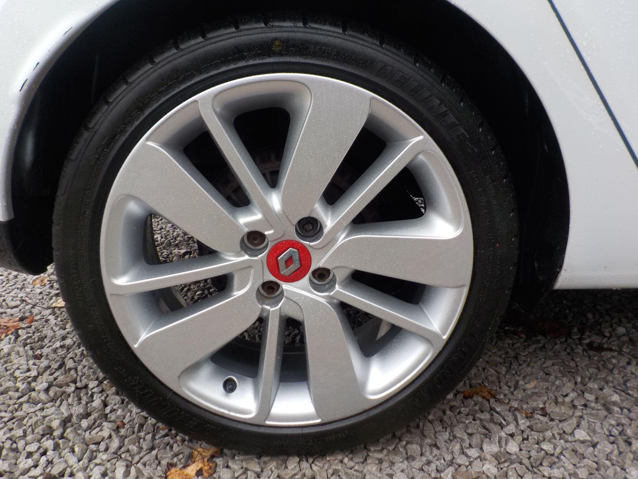 Renault Clio 1.5 dCi Dynamique S MediaNav Euro 5 (s/s) 5dr