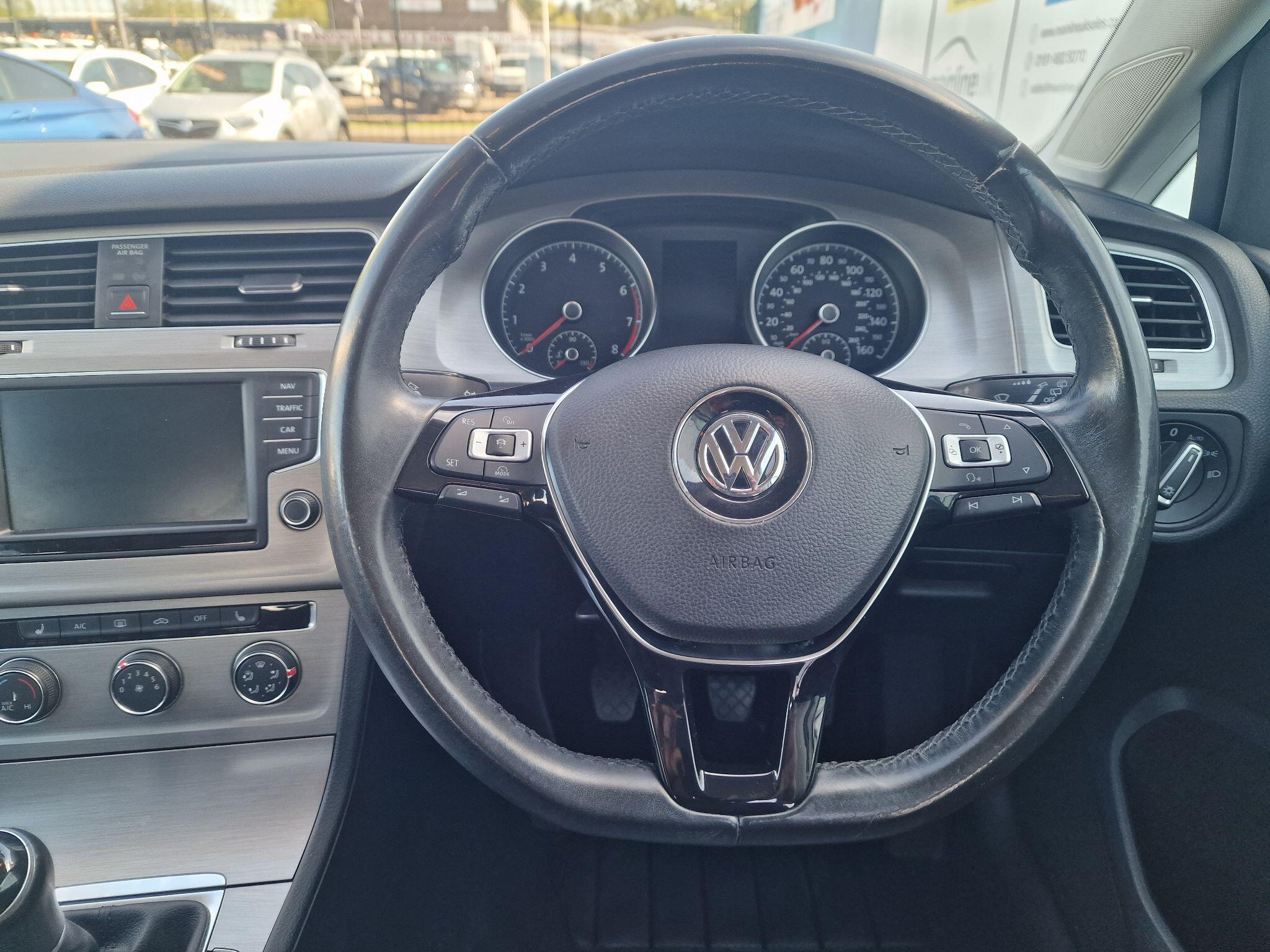Volkswagen Golf view 49