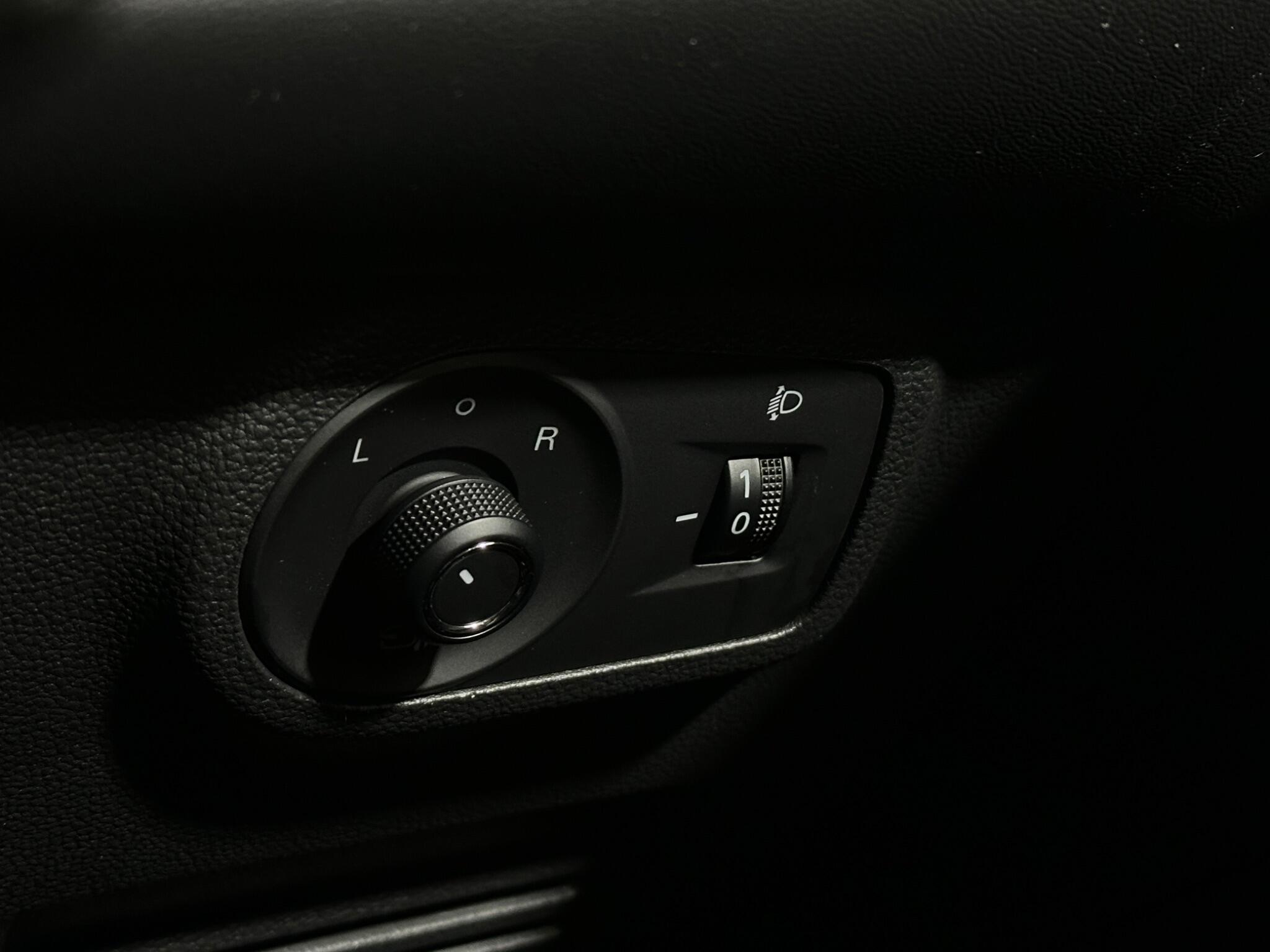 MG ZS view 19