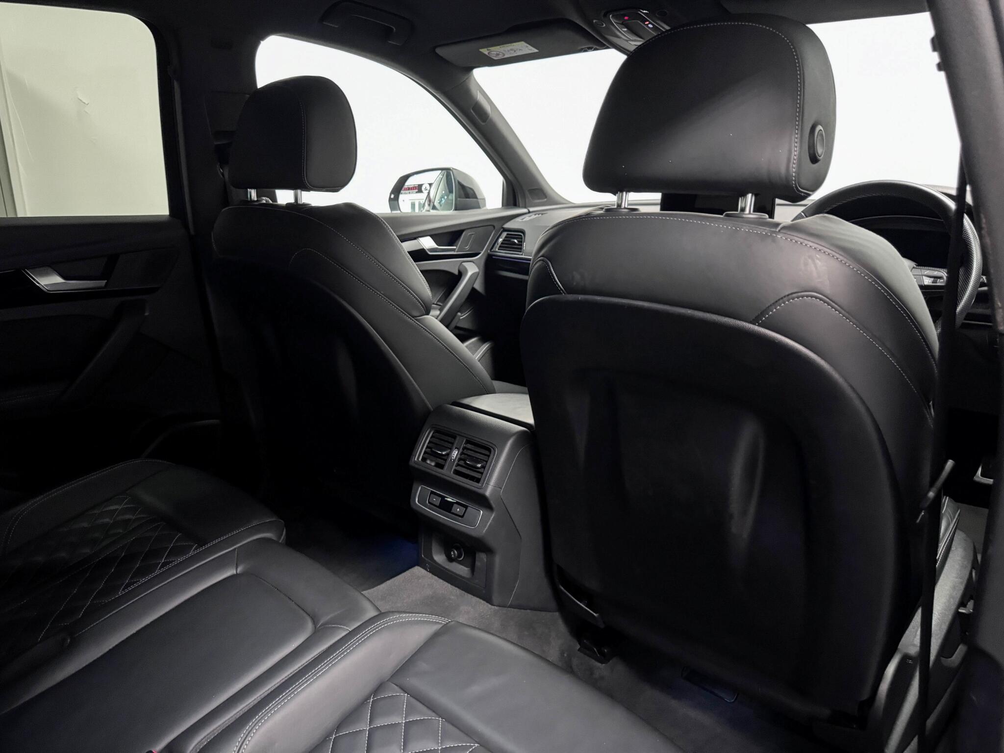 Audi Q5 view 27