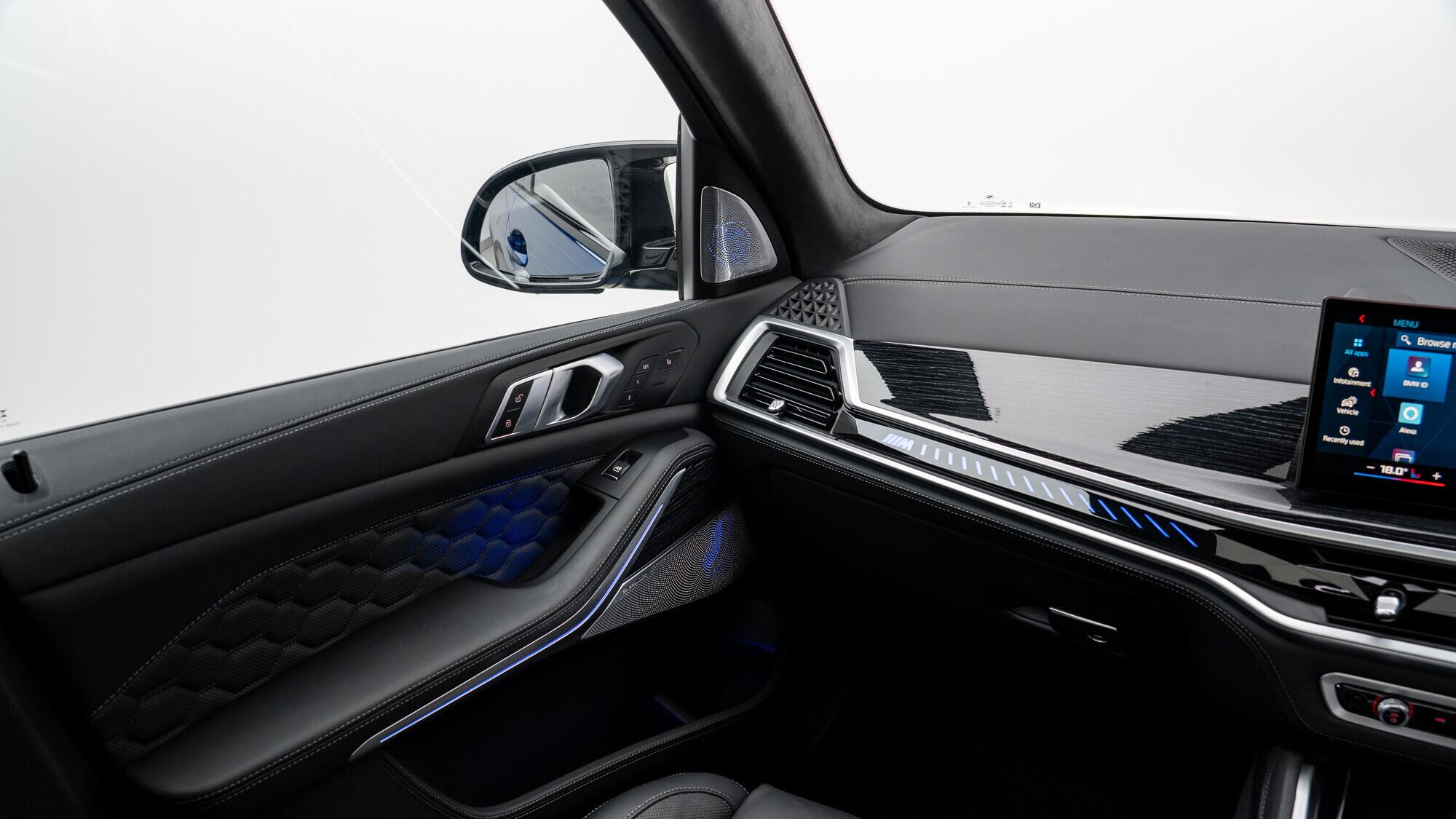 BMW X5 M view 39