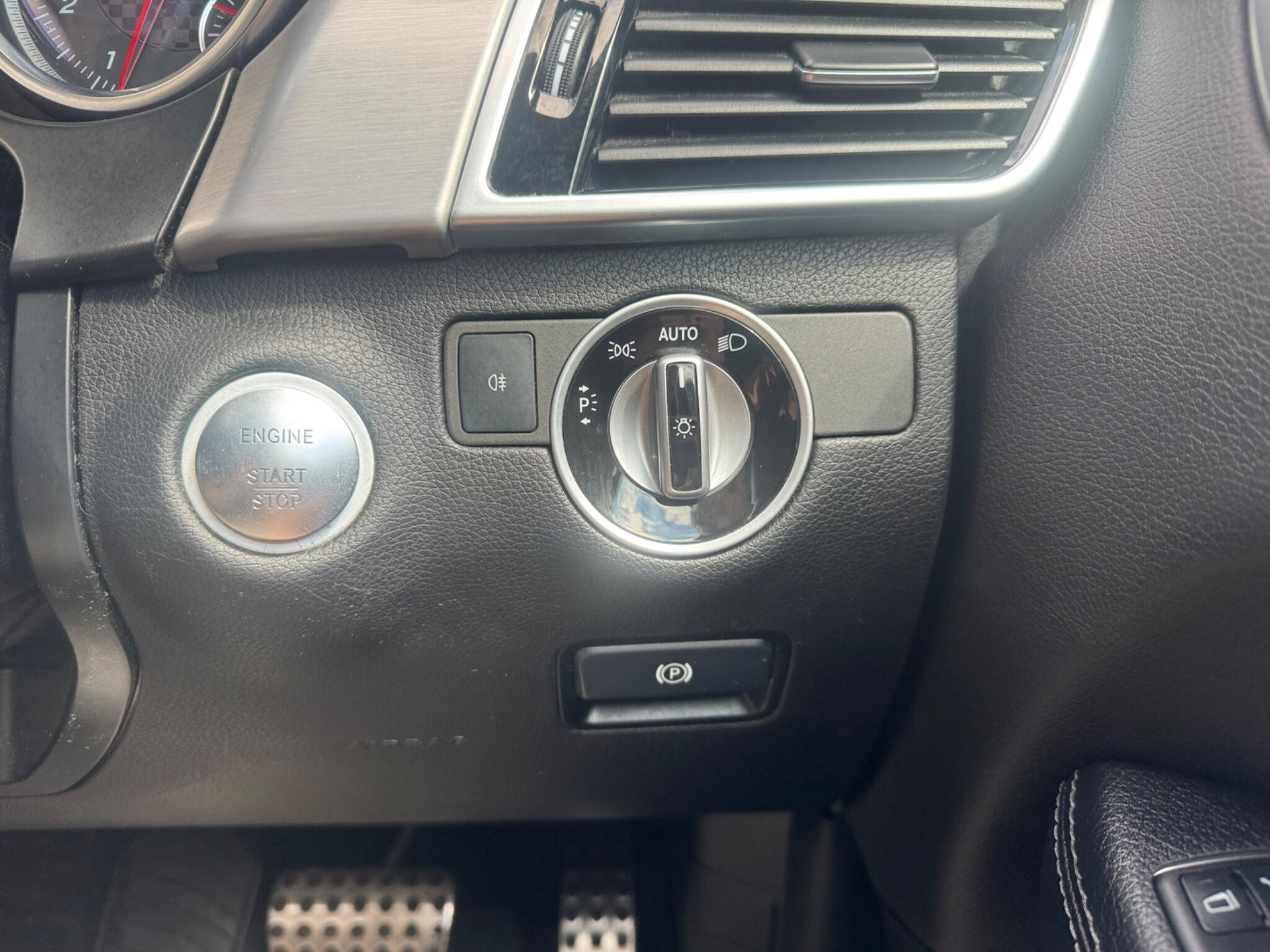 Mercedes-Benz Gle view 36