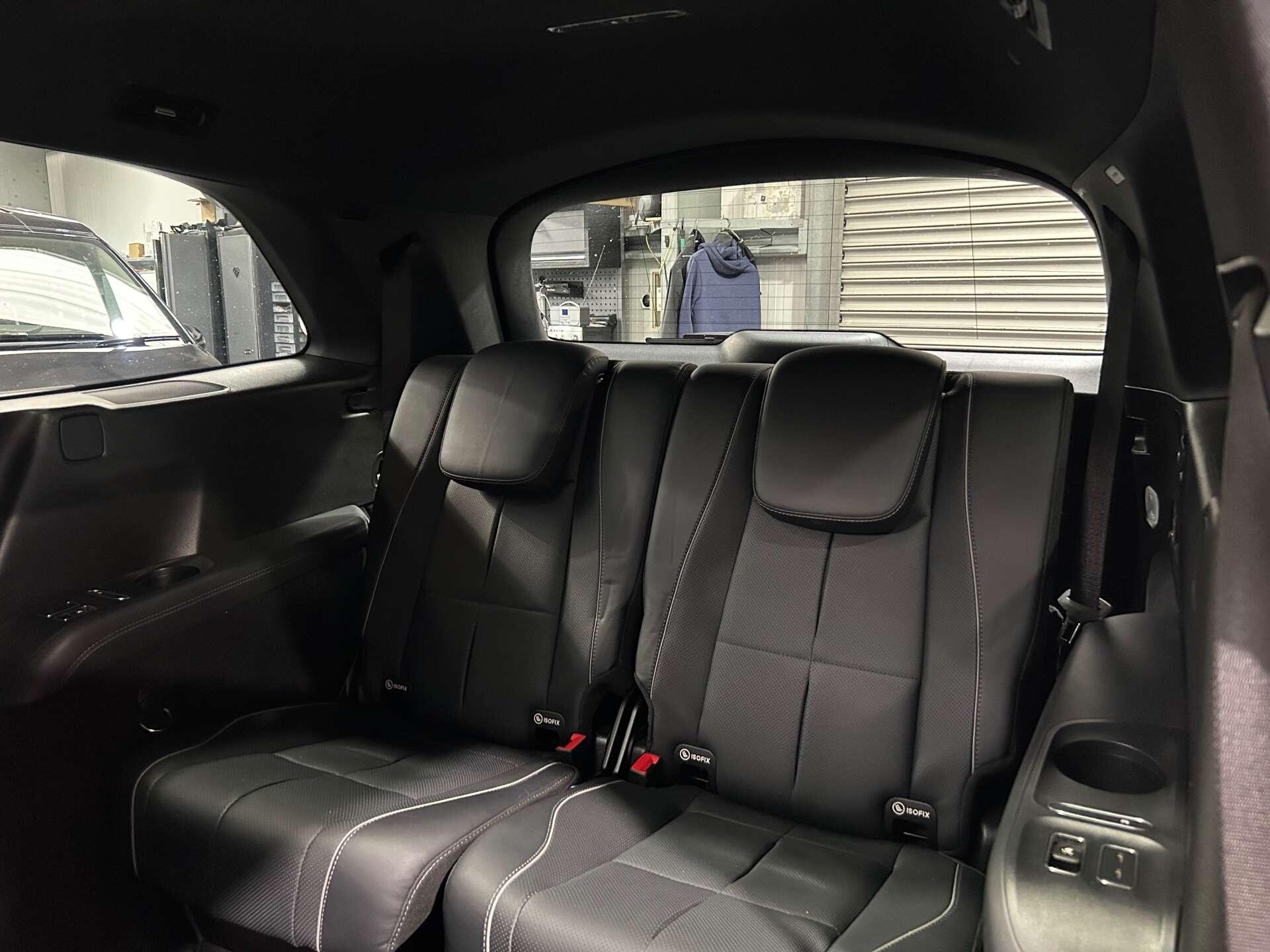 Mercedes-Benz GLS view 30