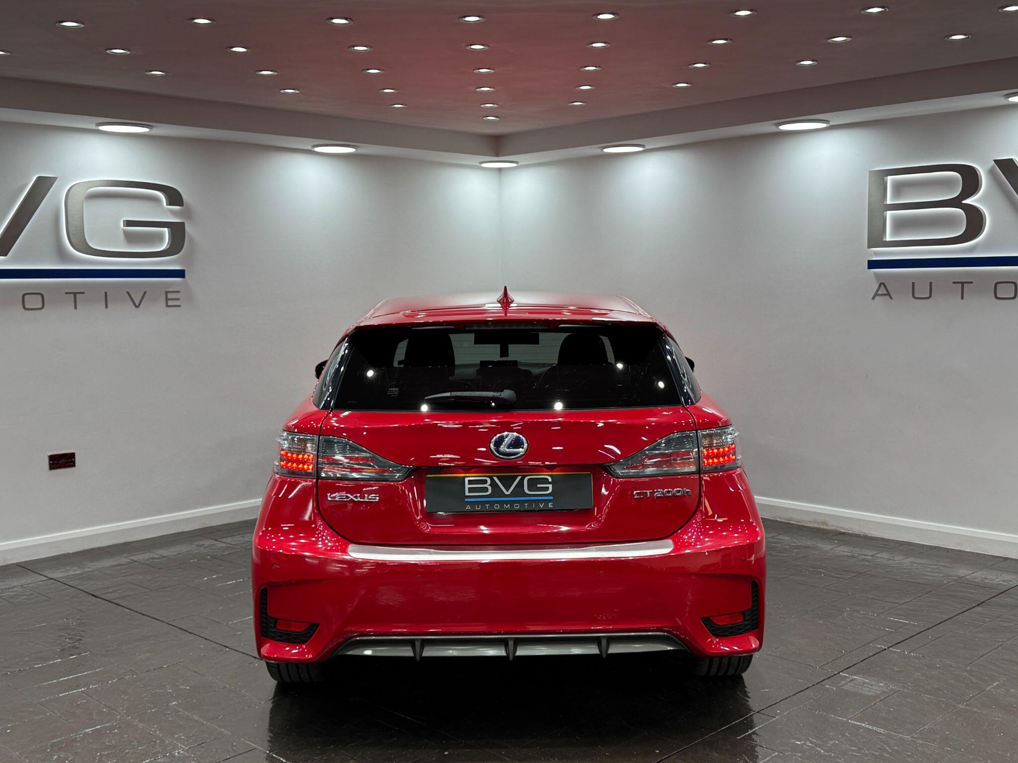 Lexus CT view 8