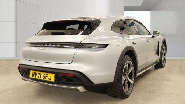 Porsche Taycan view 8