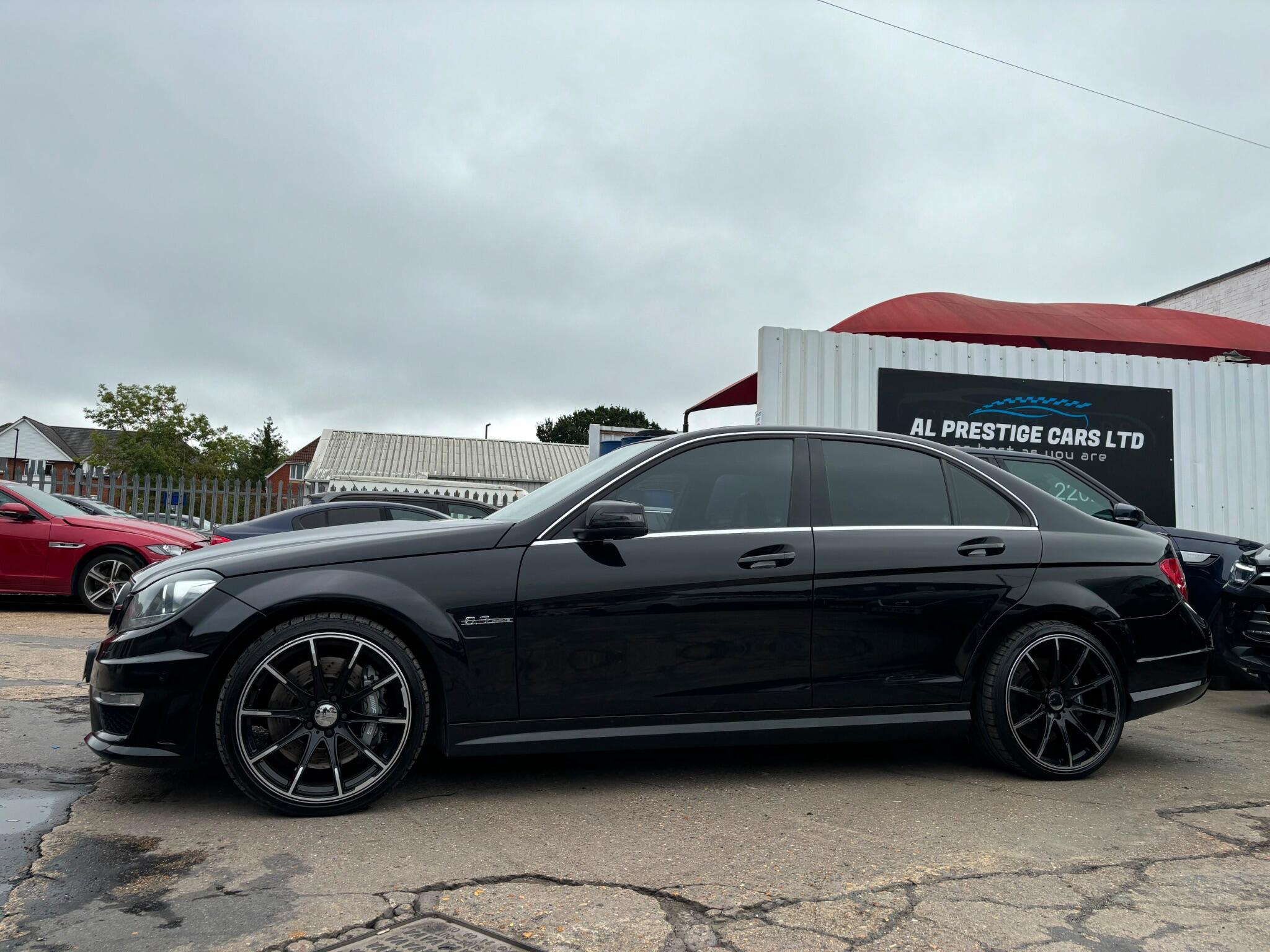 Mercedes-Benz C-Class view 4