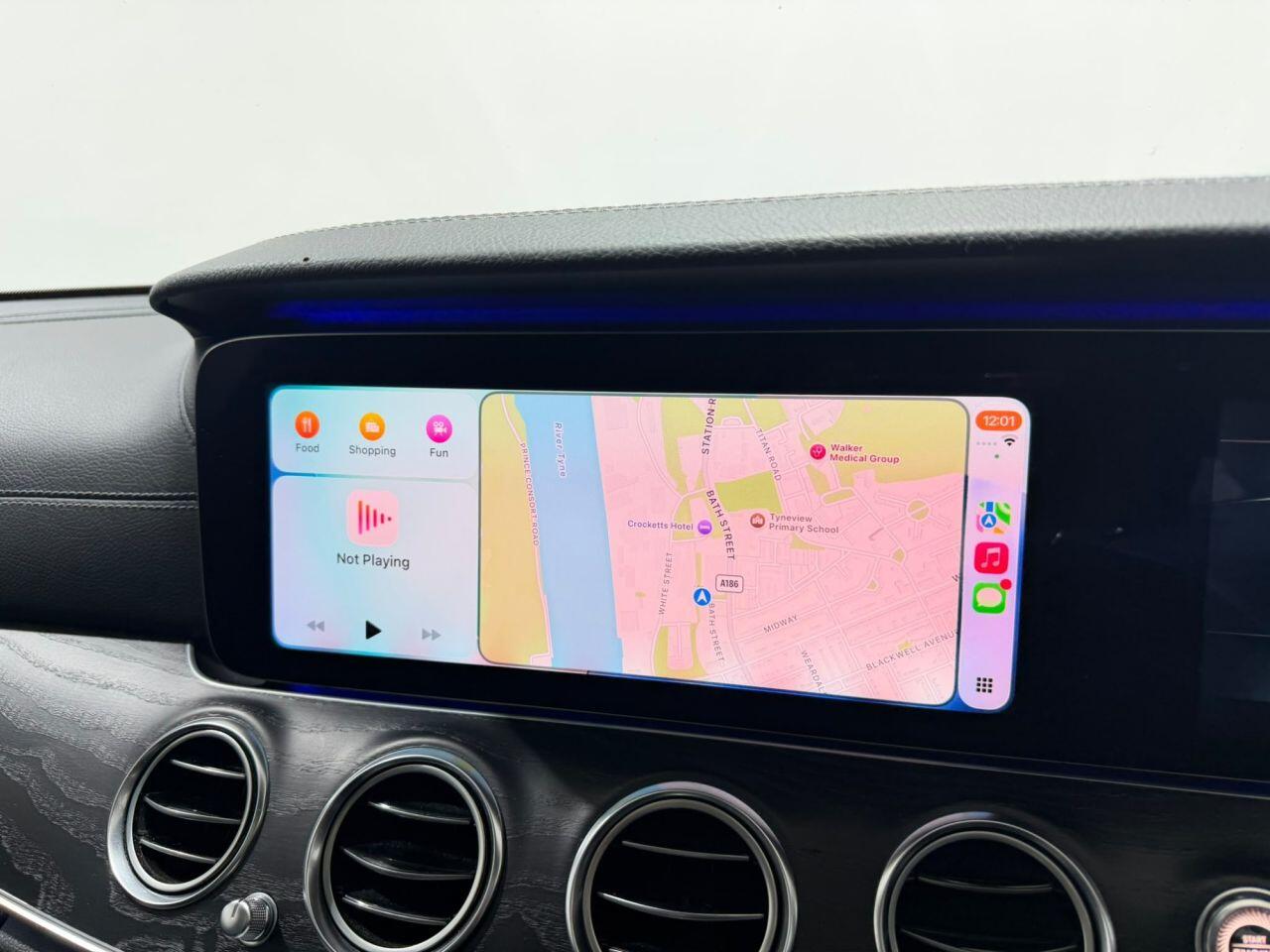 Mercedes-Benz E-Class view 31