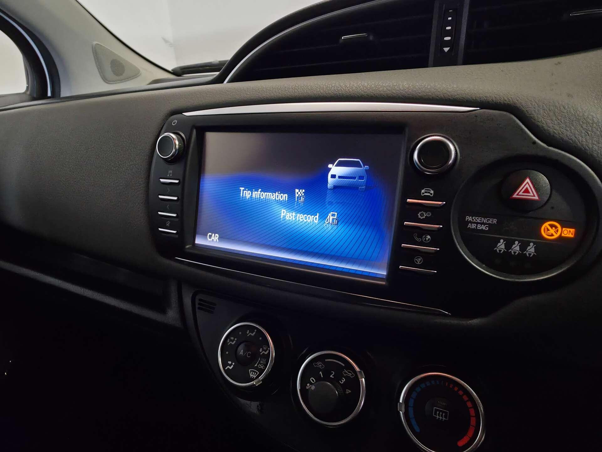 Toyota Yaris view 30