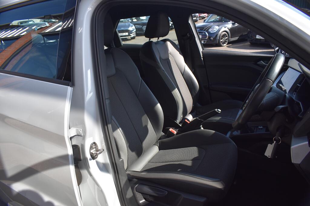 Audi A1 view 9