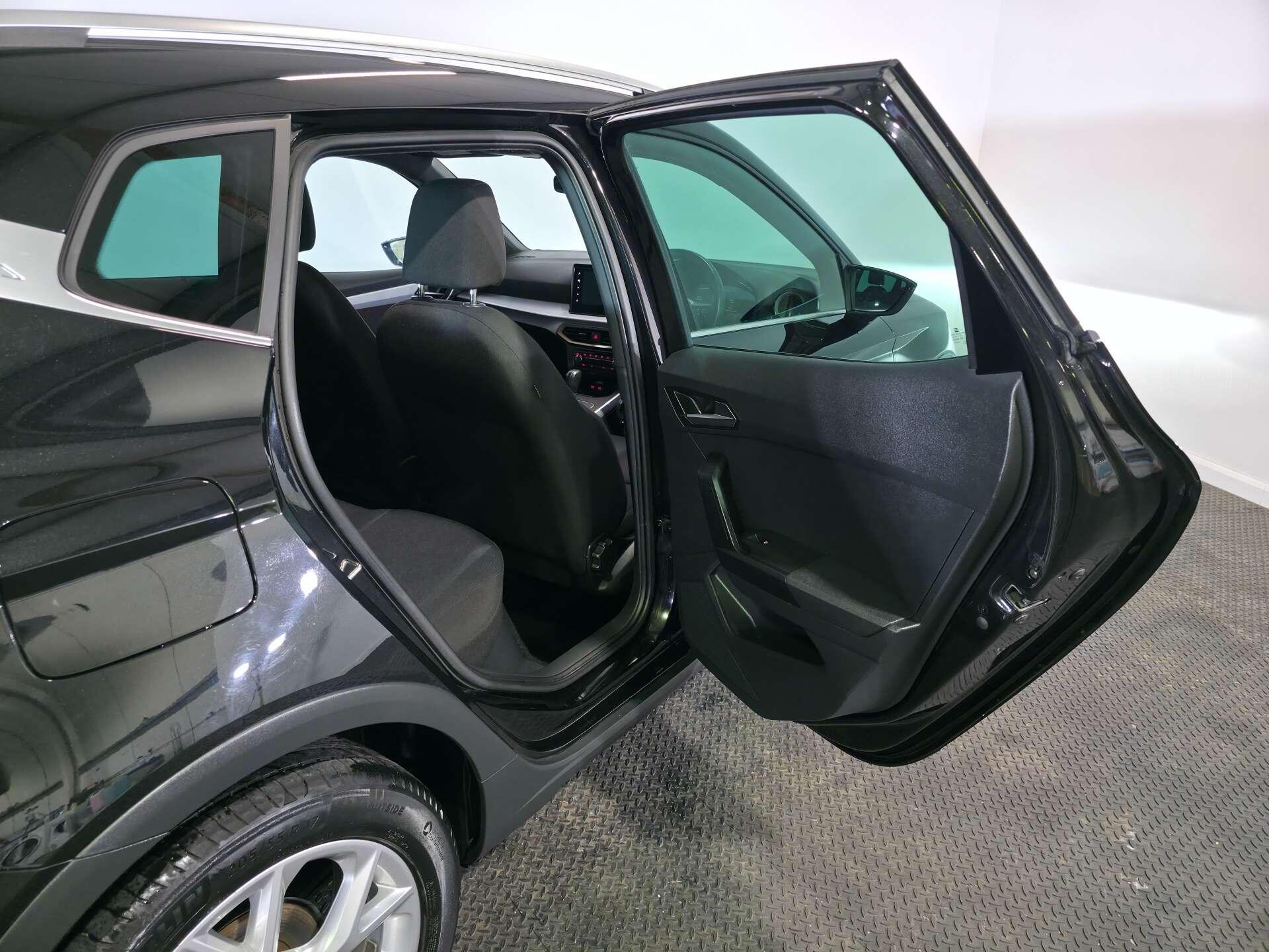SEAT Arona view 45
